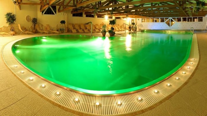 Pobyt pre seniorov s relaxačnými procedúrami a vstupom do bazéna